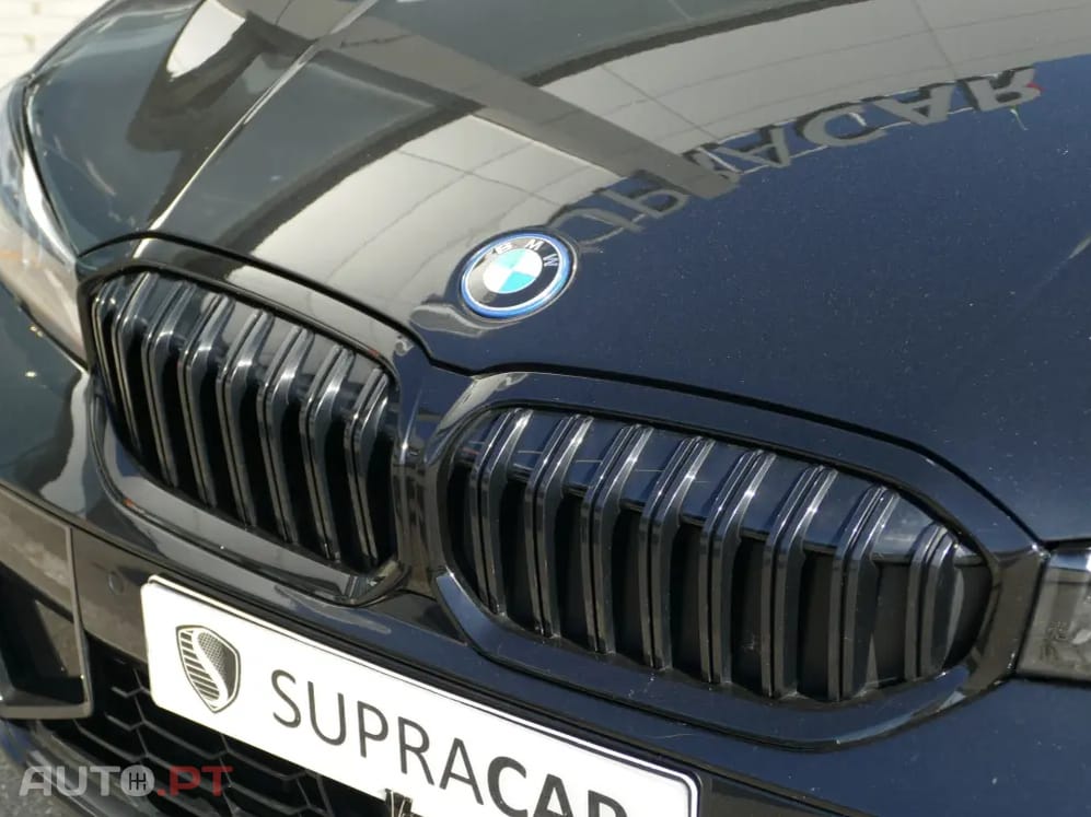 BMW 330 e Pack Desportivo M Auto