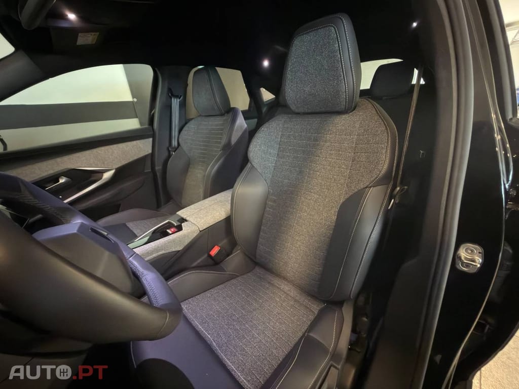 Peugeot E-3008 73 kWh Allure