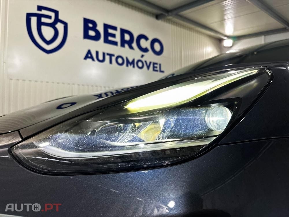 Tesla Model 3 Long Range AWD Dual Motor