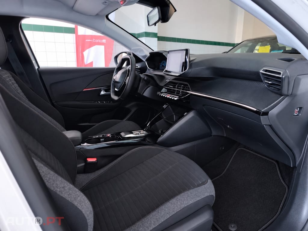 Peugeot E-208 50 kWh Active Pack
