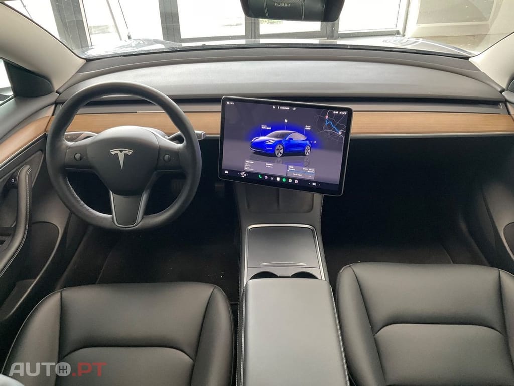 Tesla Model 3 Standard Range Plus RWD
