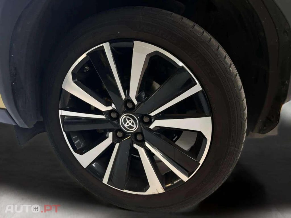 Toyota Yaris Cross 1.5 HYBRID 