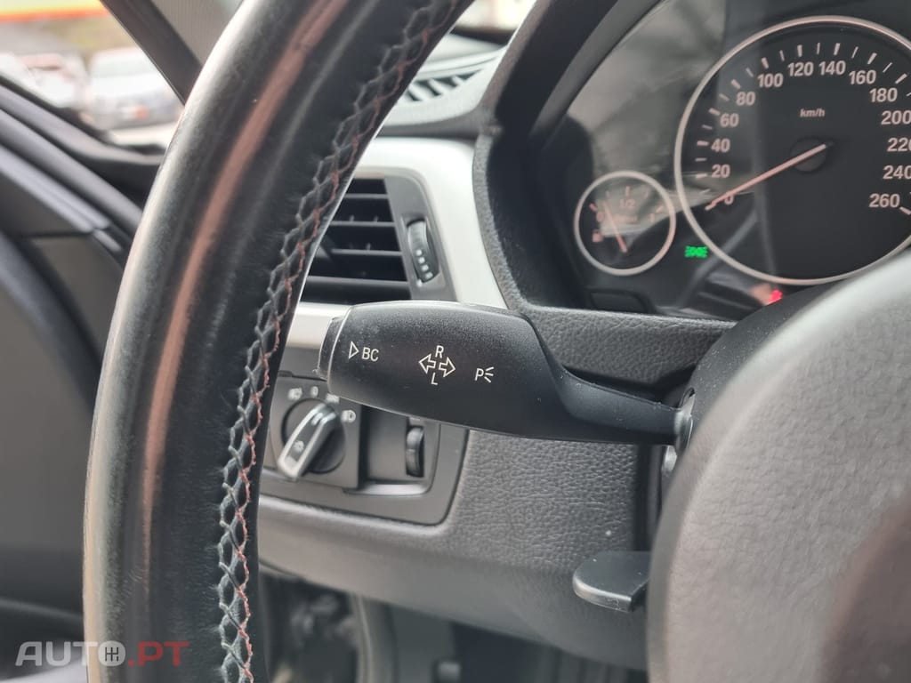 BMW 318 d Touring Auto