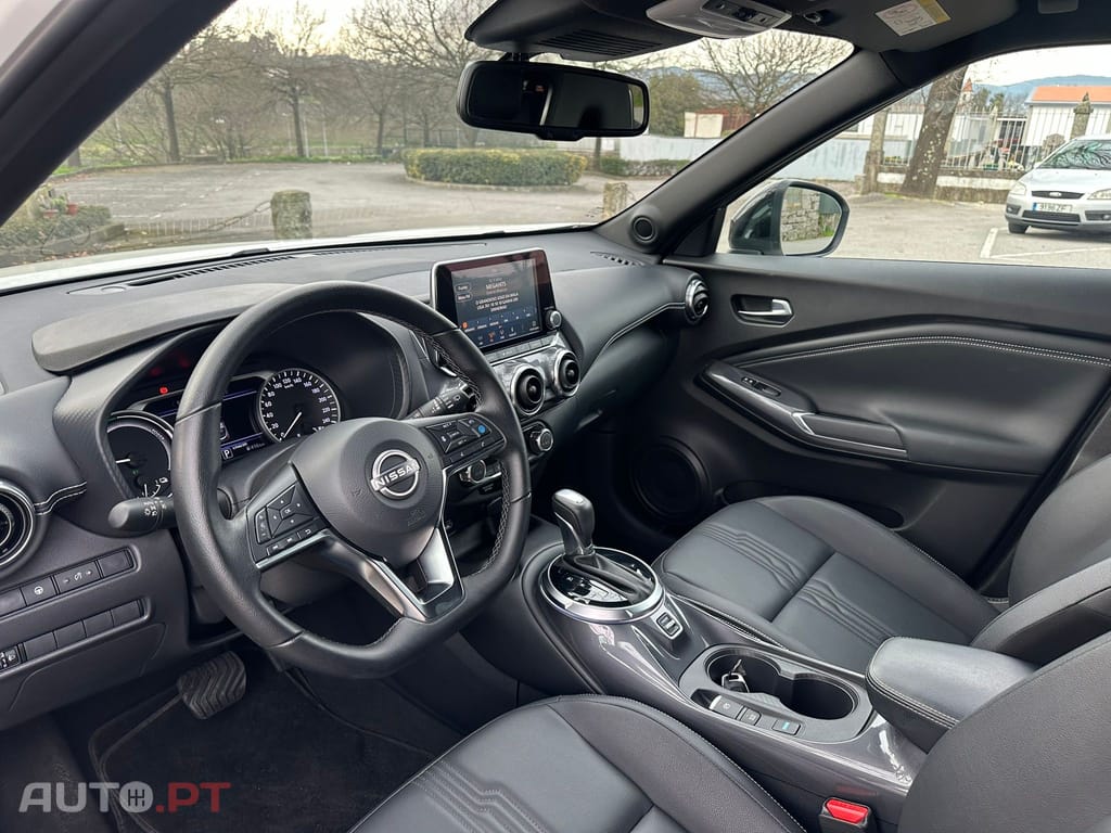 Nissan Juke 1.6 Hybrid Tekna TwoTone T
