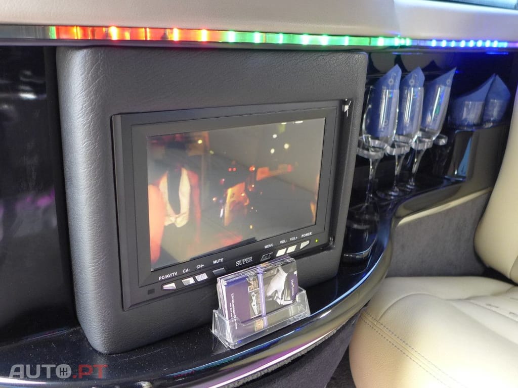 Lincoln Town Car Excalibur Stretchlimousine