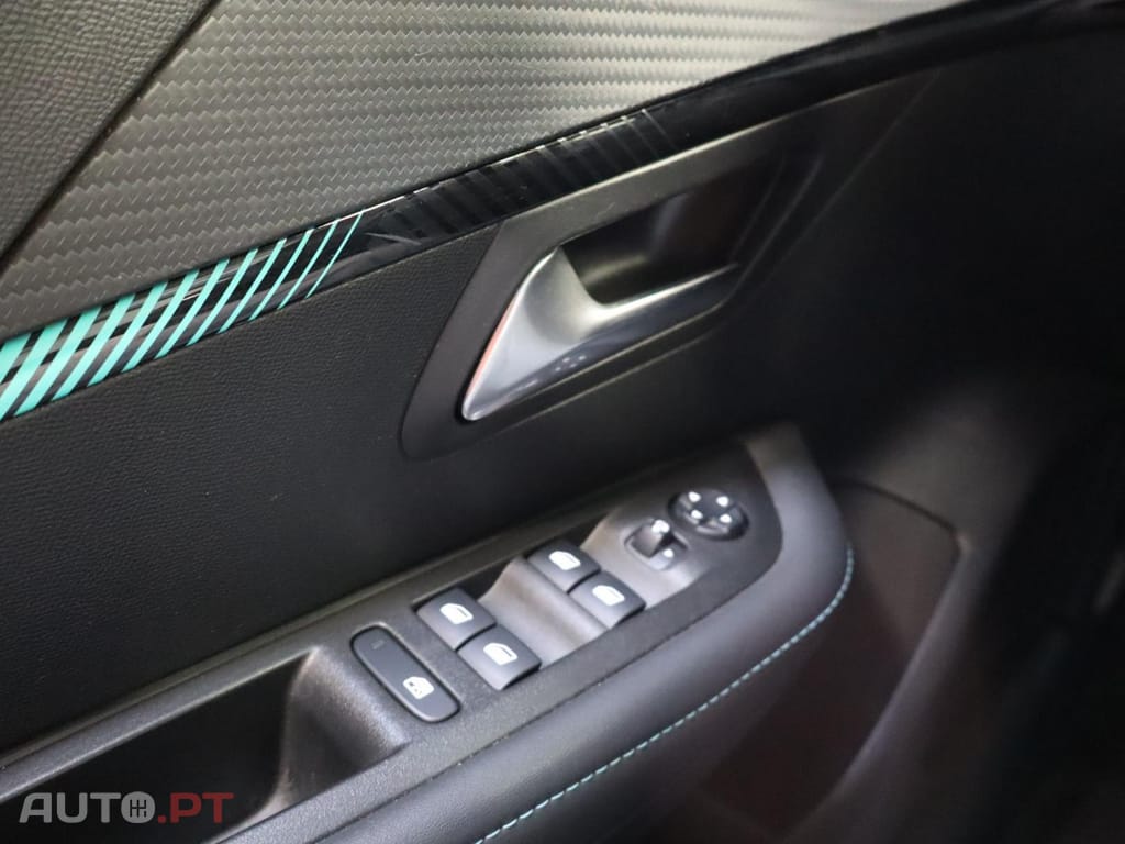 Peugeot E-208 Allure Versão Eléctrica