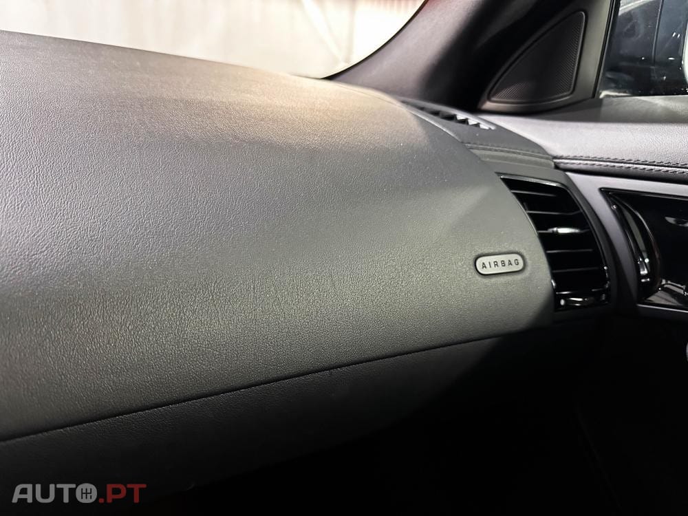 Jaguar F-Type P300 Aut. R-Dynamic Black