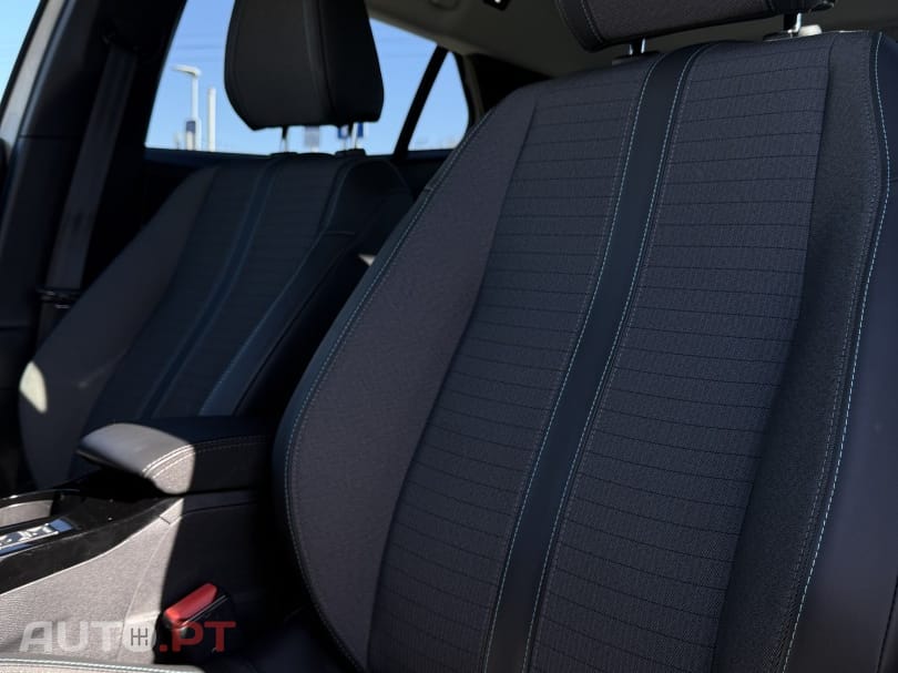 Peugeot 2008 1.2 PureTech Allure Pack EAT8