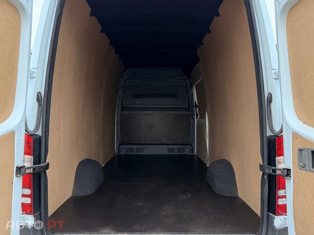 Mercedes-Benz Sprinter 316 CDI  L4 H2