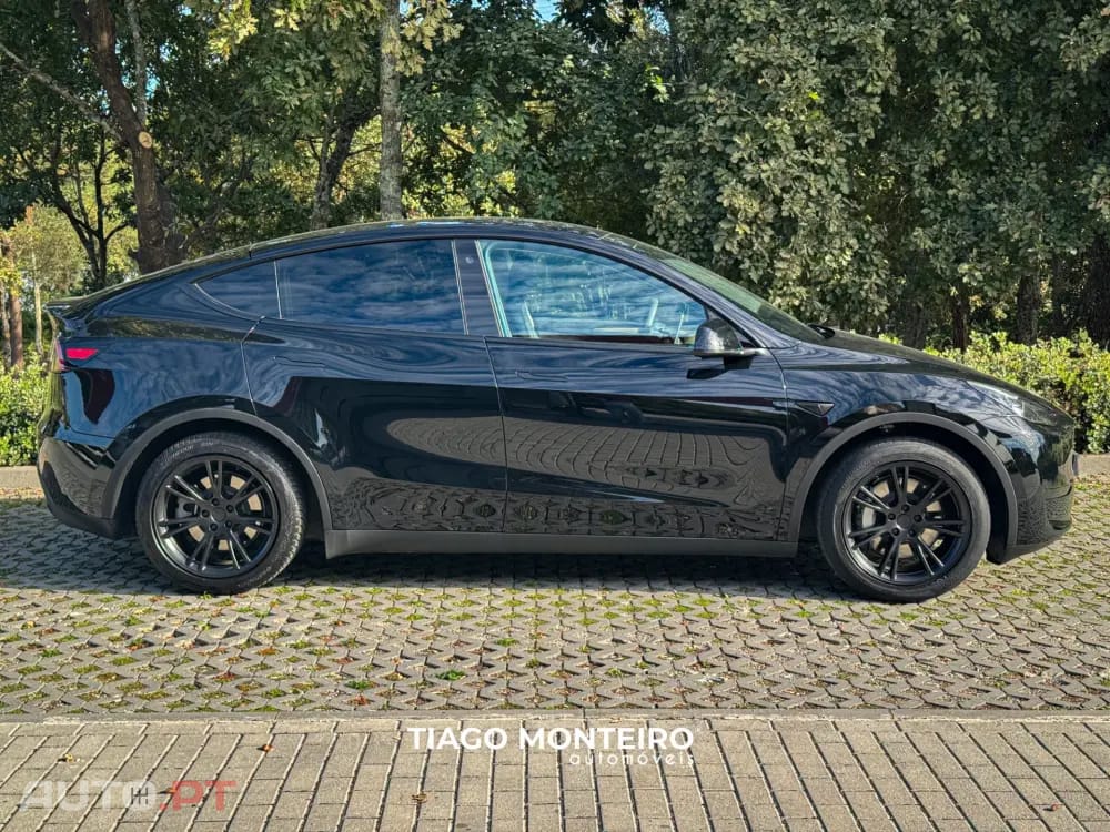 Tesla Model Y Tração Traseira