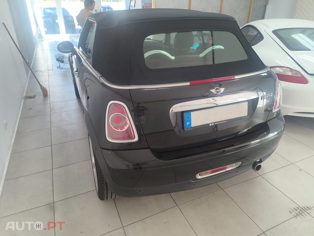 MINI Cooper R57 2015