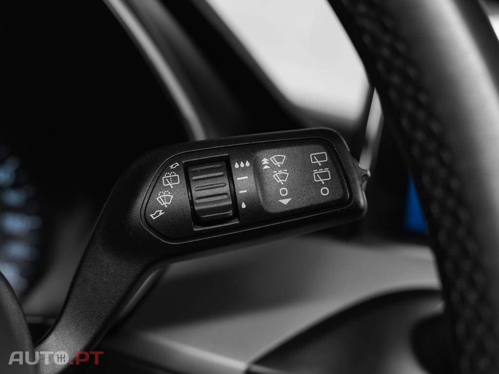 Ford Focus 1.0 EcoBoost MHEV Titanium