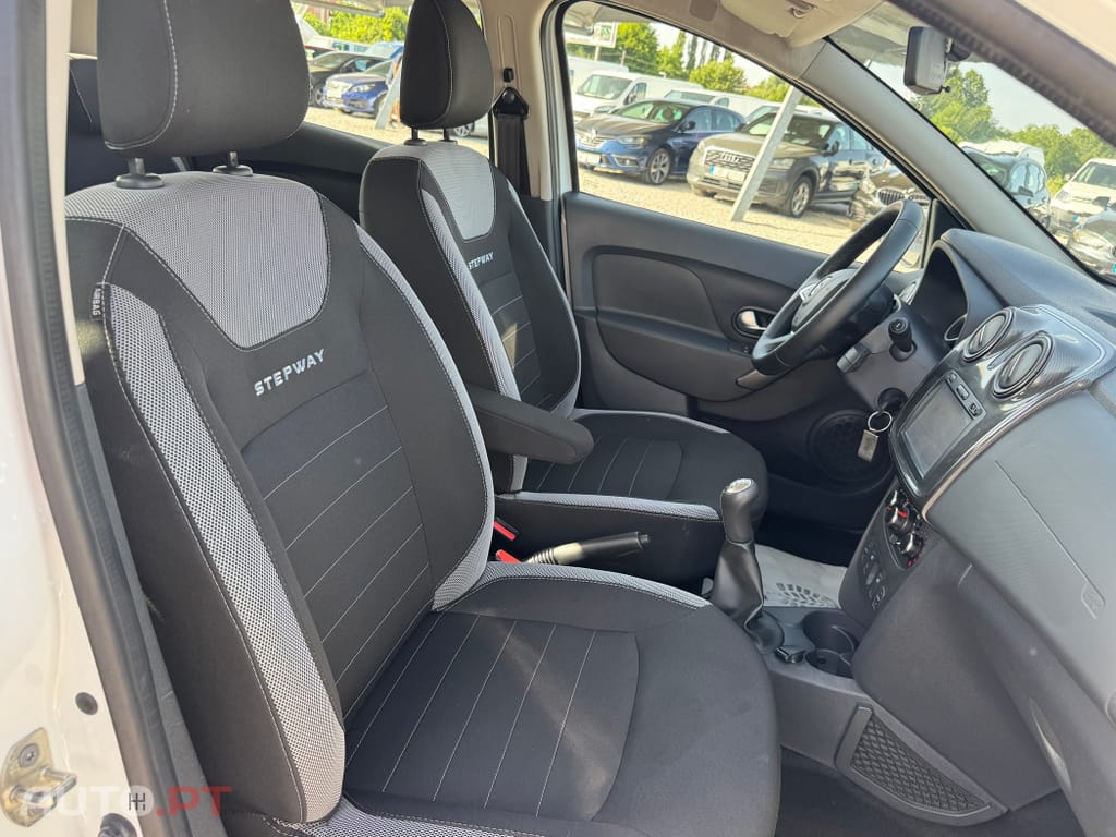 Dacia Sandero Stepway TCe 90 Prestige