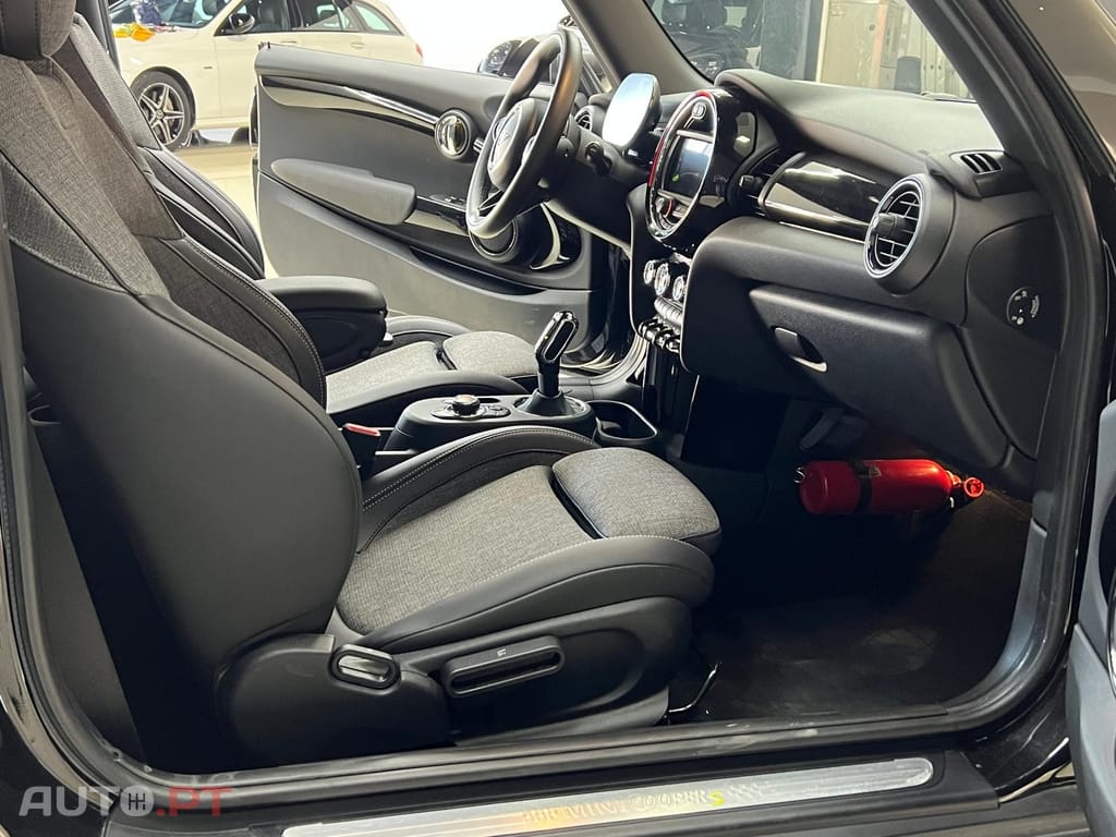 MINI Cooper SE