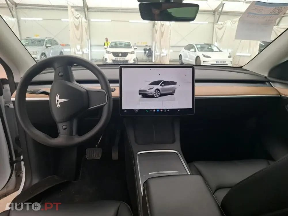 Tesla Model Y Long Range Dual Motor AWD