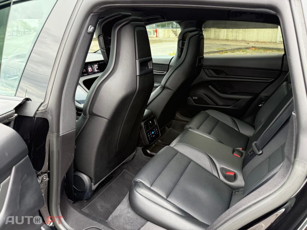Porsche Taycan bateria Performance Plus