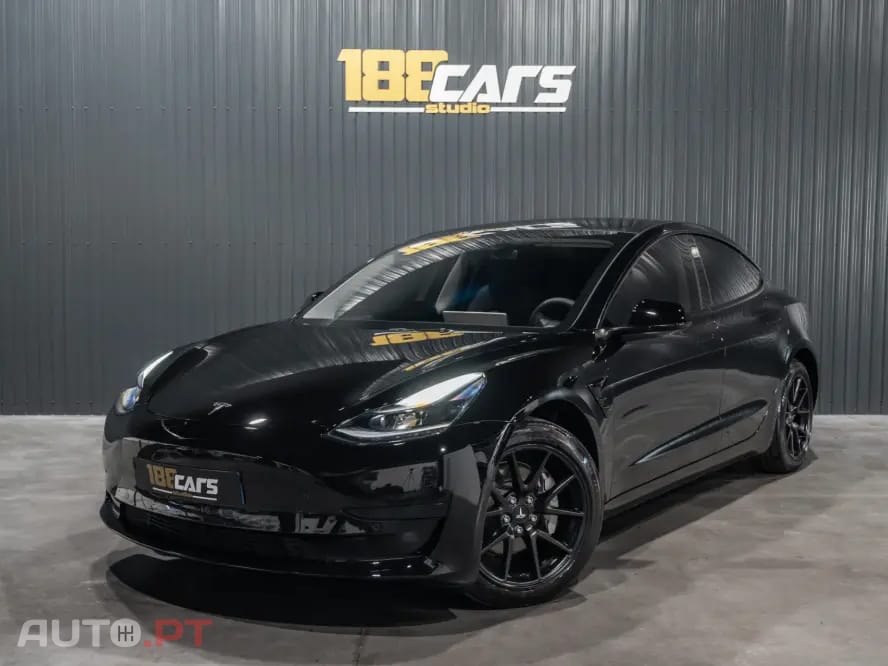 Tesla Model 3 Standard Range Plus RWD