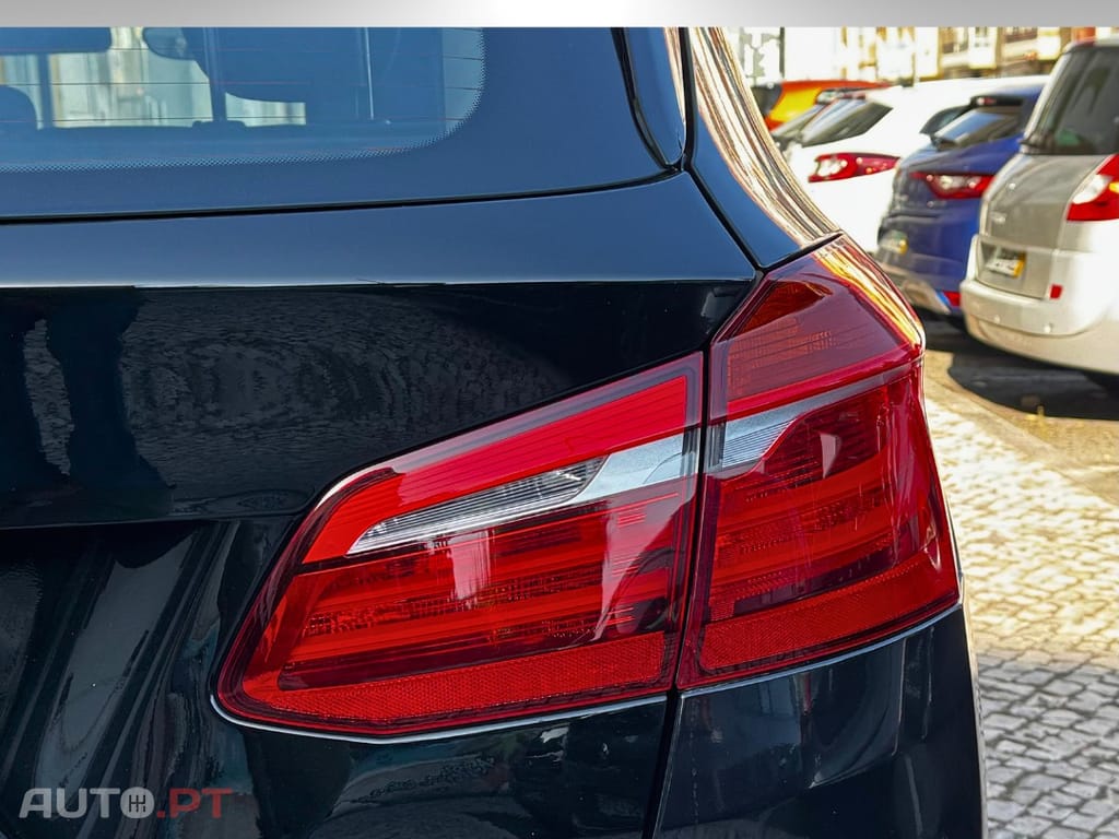 BMW 216 215d