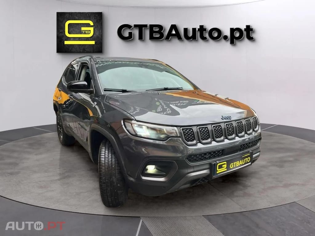 Jeep Compass 1.3 Híbrido  T4 Trailhawk AWD 