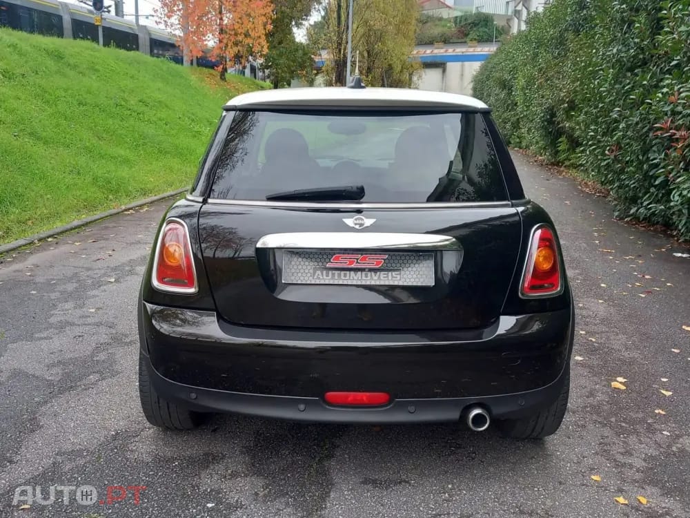 MINI Cooper Cooper D
