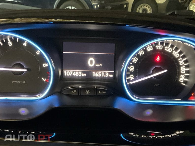 Peugeot 2008 1.2 PureTech Allure