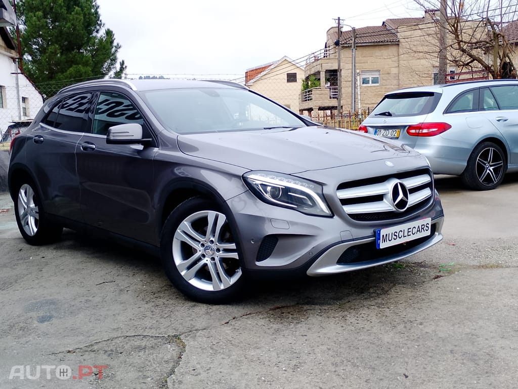Mercedes-Benz GLA 180 pack amg