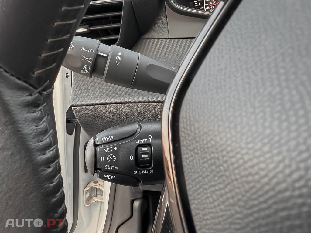 Peugeot 208 PureTech 100 Style