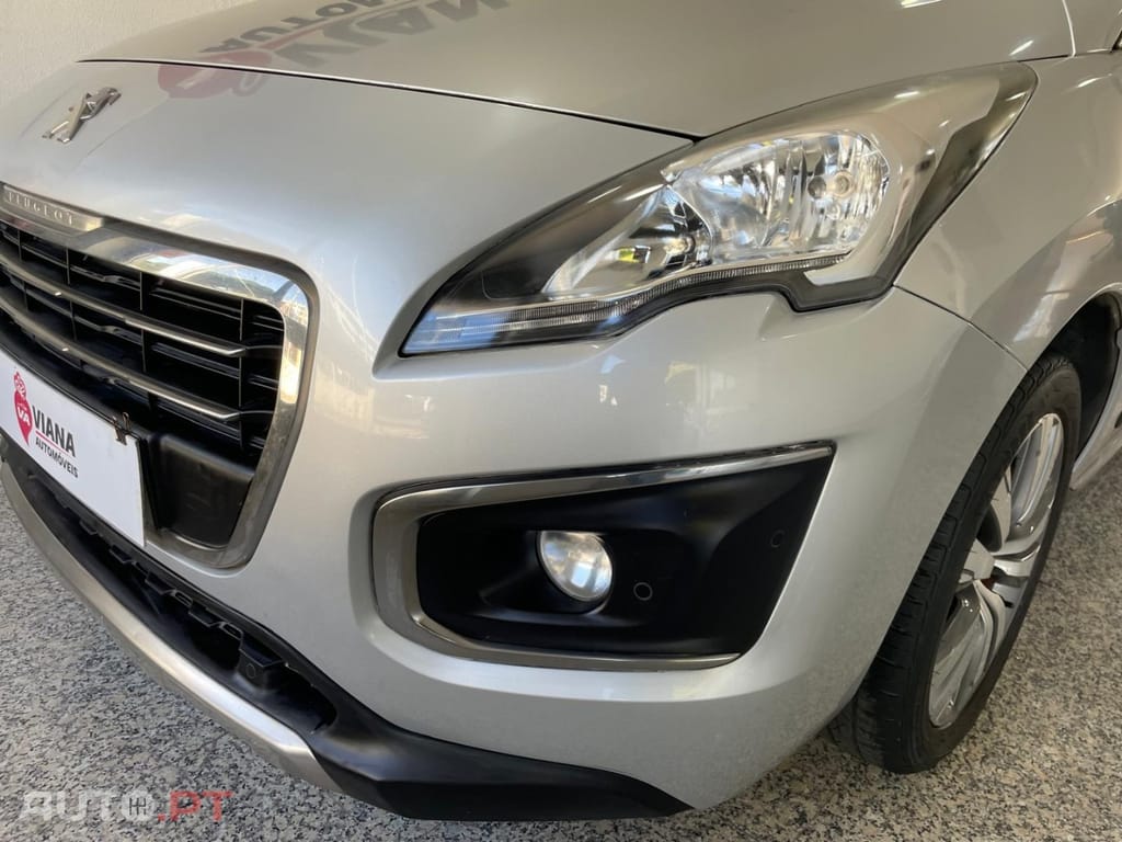 Peugeot 3008 1.6 HDi Allure — fotografia 7