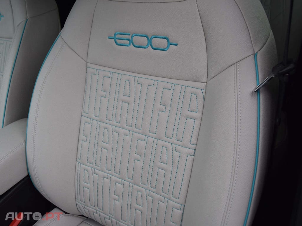 Fiat 600 1.2 Hybrid La Prima