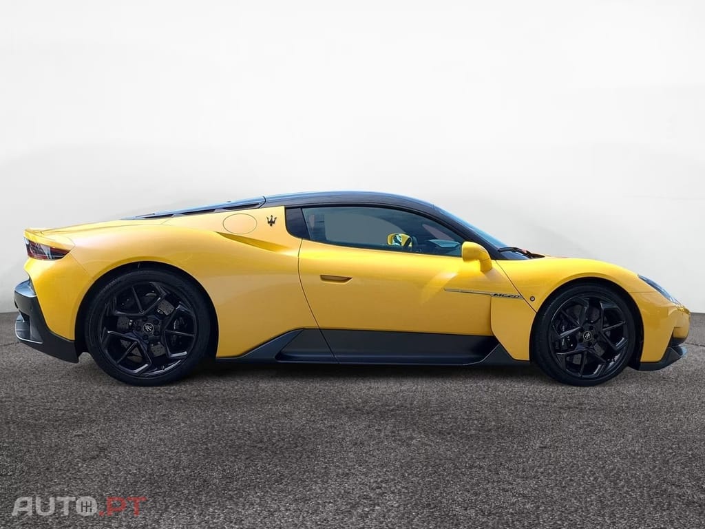 Maserati MC20 Standard