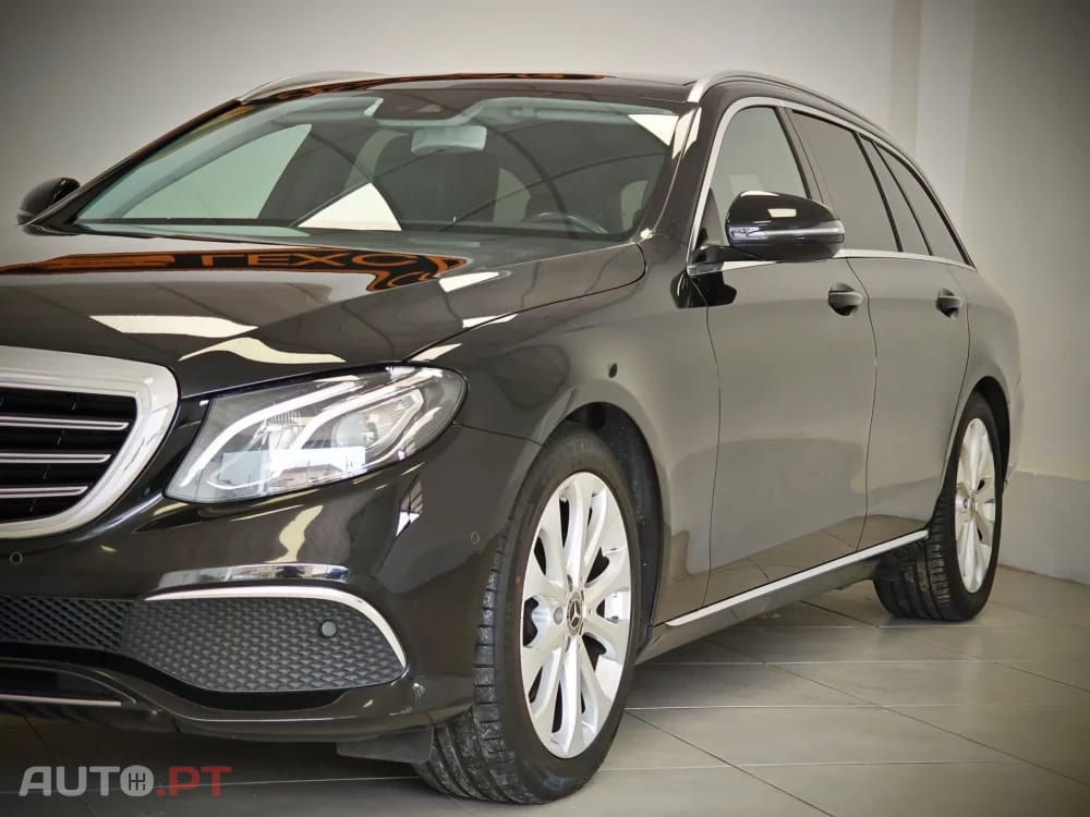 Mercedes-Benz E 220 Exclusive — fotografia 13