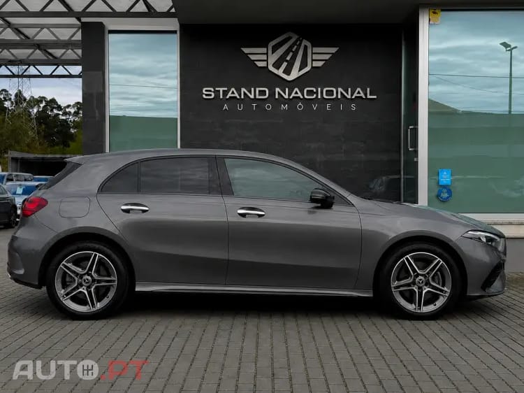 Mercedes-Benz A 250 e AMG Line