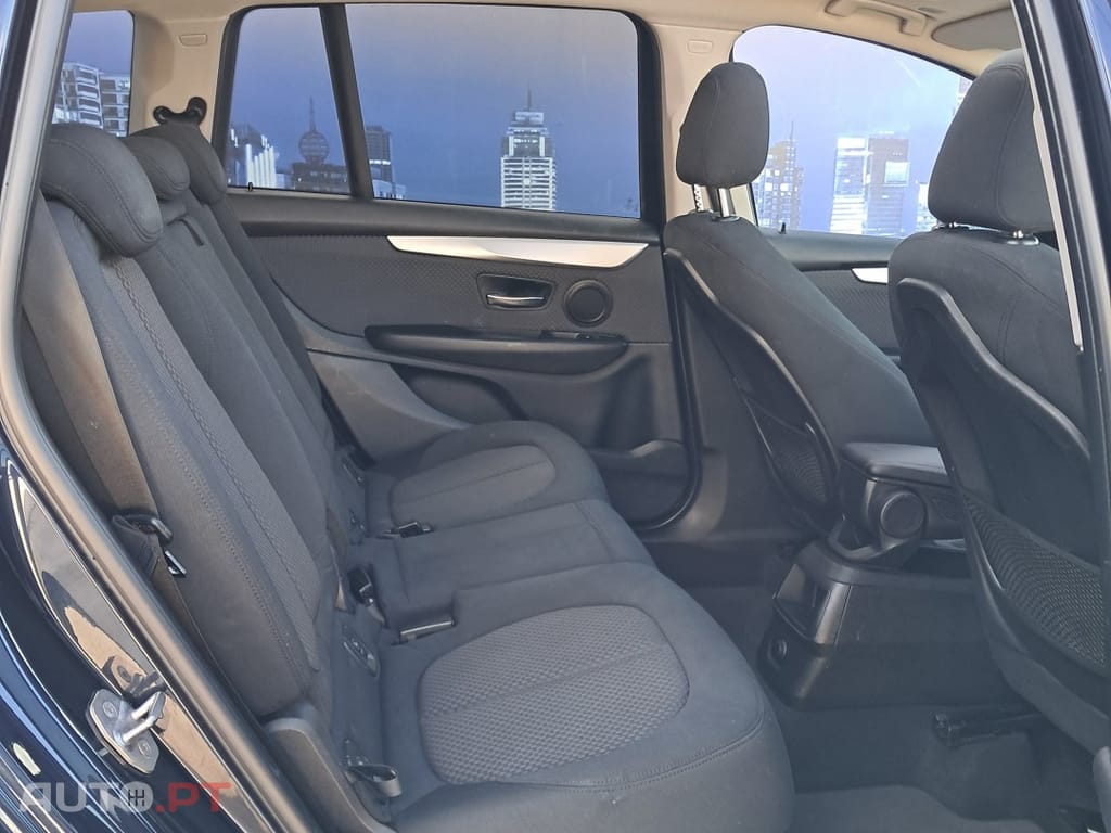 BMW 216 d Luxury Line
