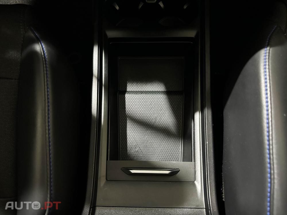 MG MG4 77 kWh Extended Range Luxury