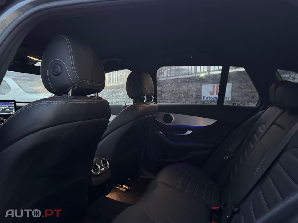 Mercedes-Benz C 300 de AMG Line