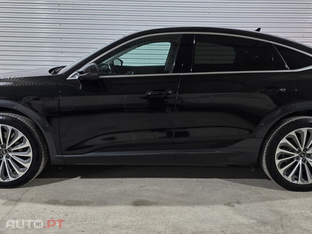 Audi Q8 E-Tron 55 quattro Advanced