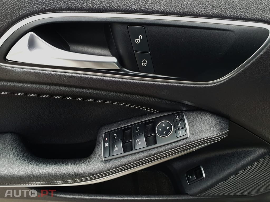 Mercedes-Benz GLA 220 CDI 4Matic 7G-DCT Urban