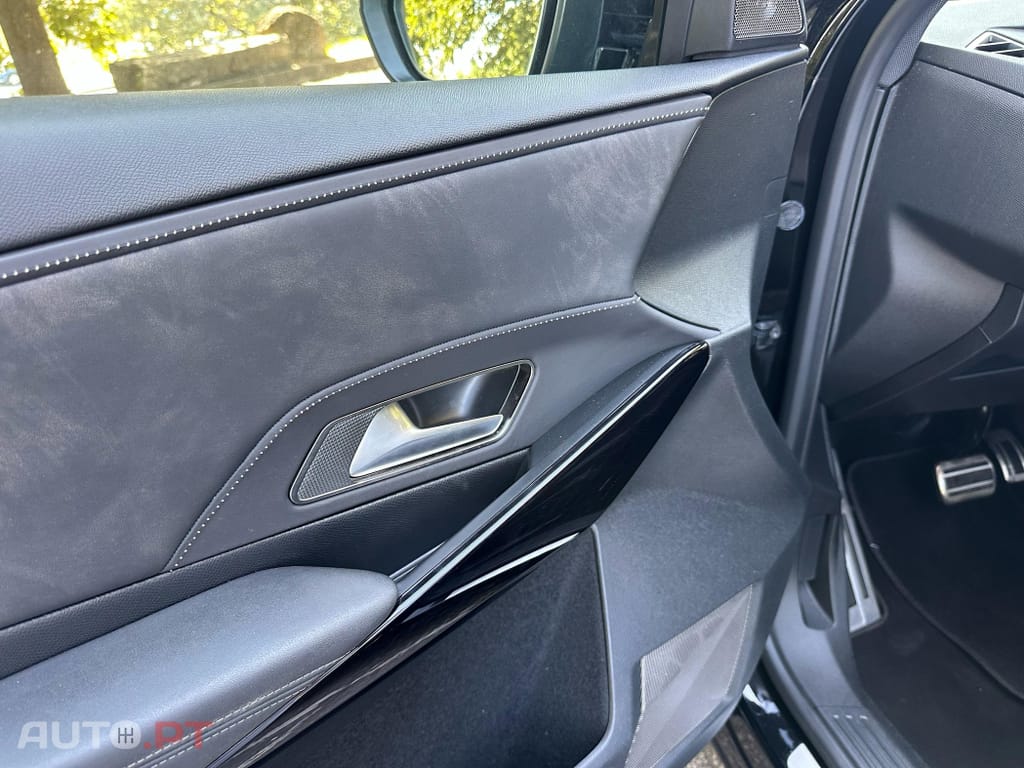 DS DS7 Crossback E-Tense Performance Line+ EAT8