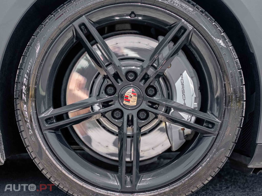 Porsche Taycan Turbo
