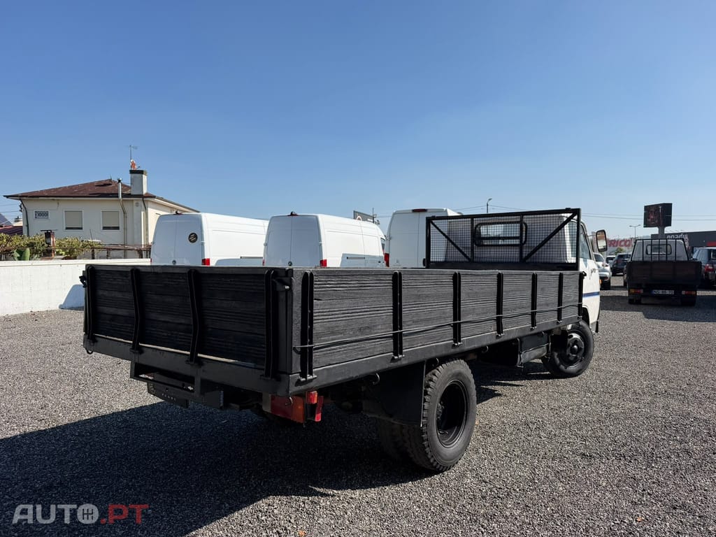 Mitsubishi Canter FE 110