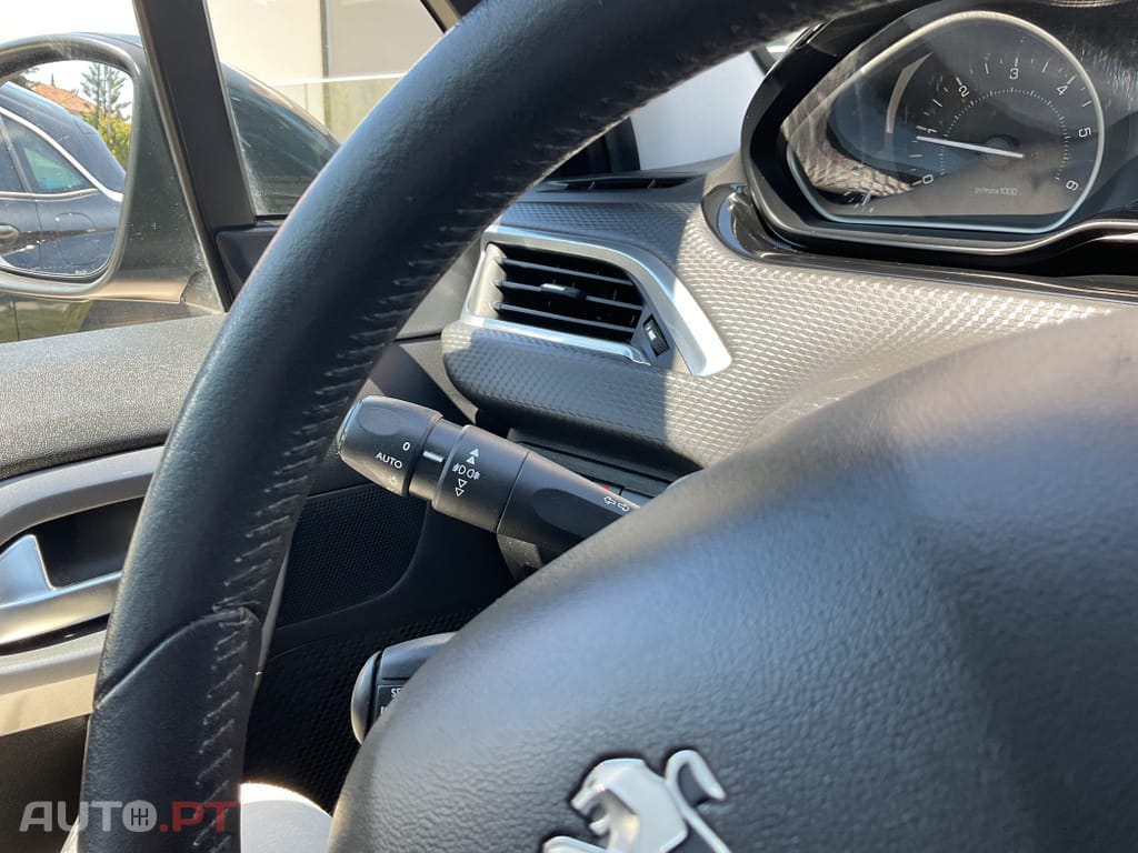 Peugeot 2008 1.6 BlueHDi Active