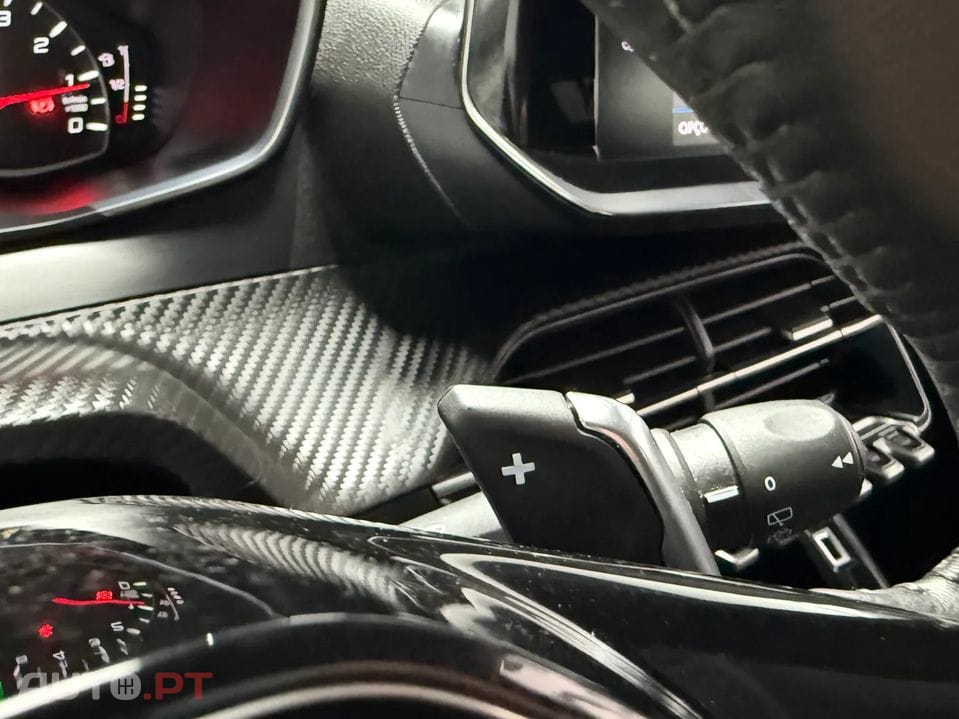 Peugeot 208 PureTech 100 EAT8 Active Pack