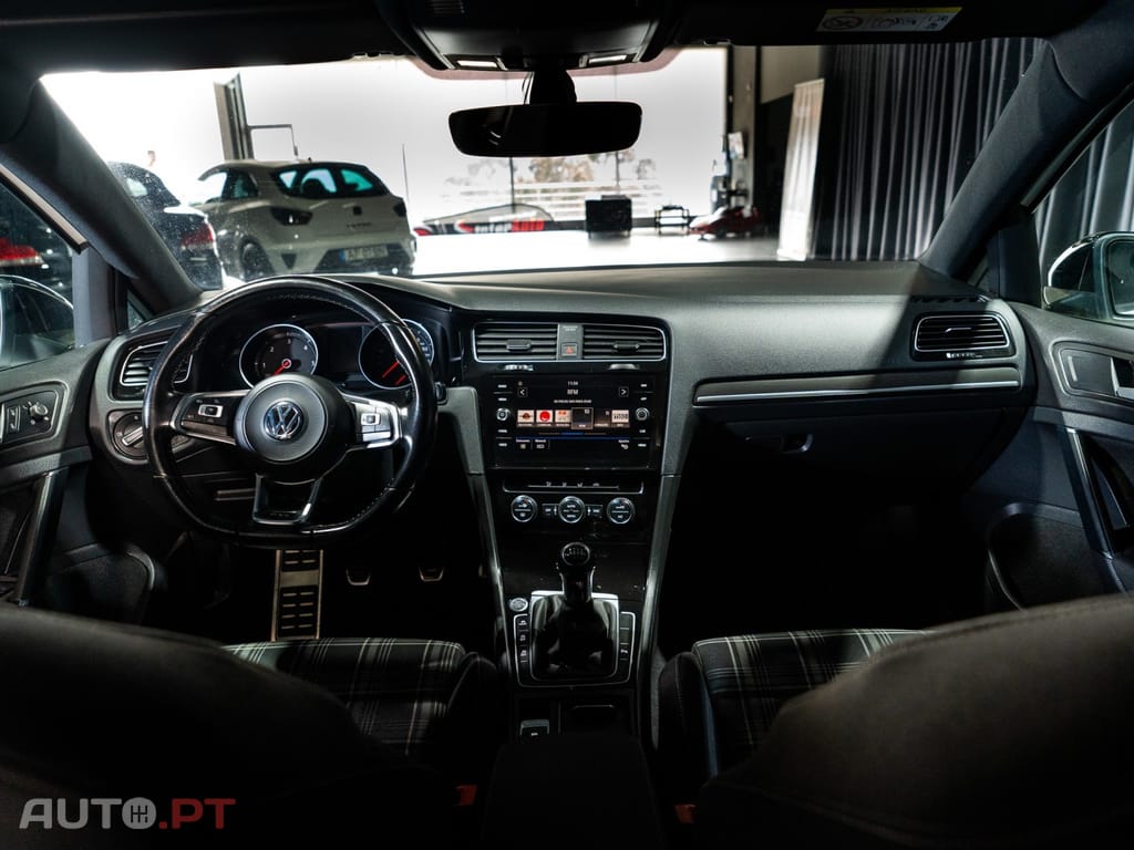 Volkswagen Golf 2.0 TDi GTD