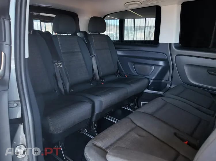 Mercedes-Benz Vito Outro