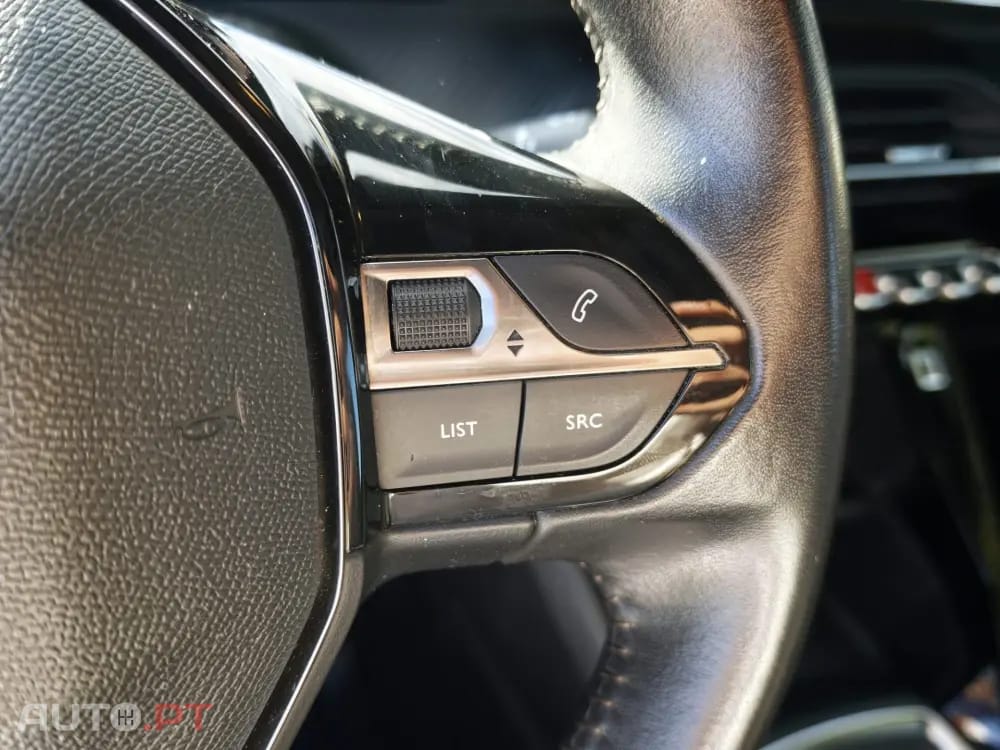Peugeot 2008 1.2 PureTech Active Pack