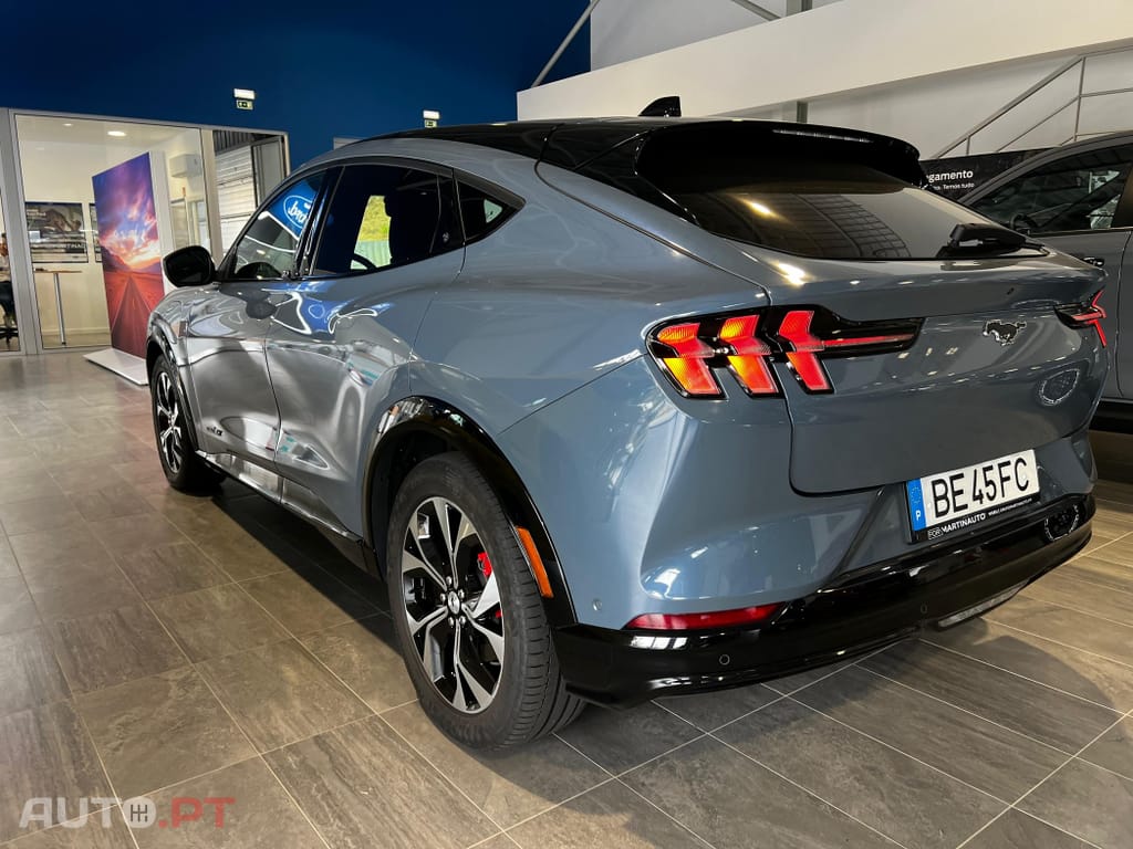 Ford Mustang Mach-E 98.7 kWh Premium