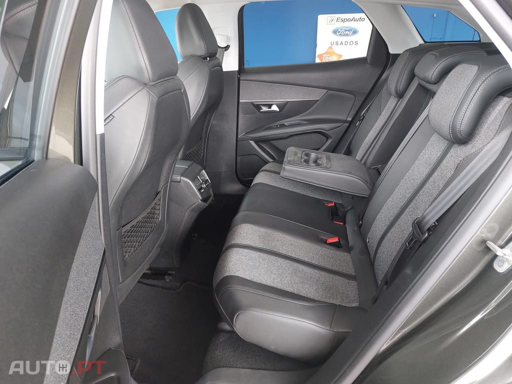 Peugeot 3008 1.5 BlueHDi Allure