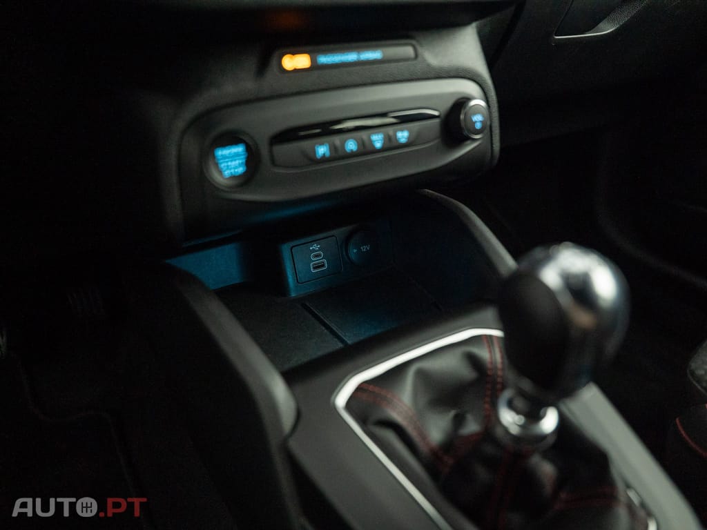 Ford Focus 1.0 EcoBoost MHEV ST-Line