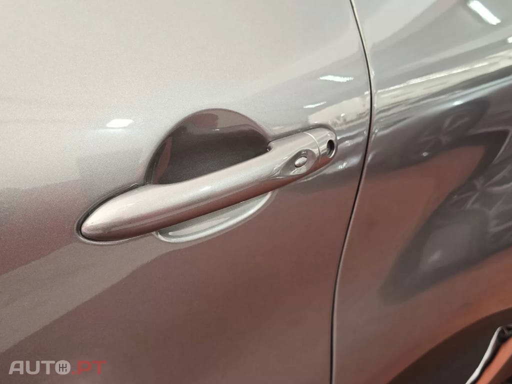 Renault Captur 0.9 TCE Sport — fotografia 10