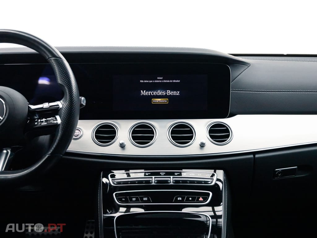 Mercedes-Benz E 300 e AMG Line